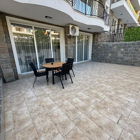 דירה Grand Luxury With Sea View סבטי ולאס