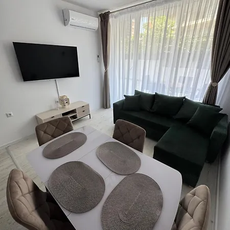 Grand Luxury With Sea View דירה סבטי ולאס