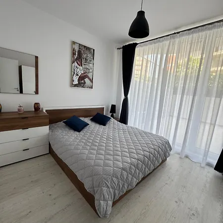 Grand Luxury With Sea View דירה *