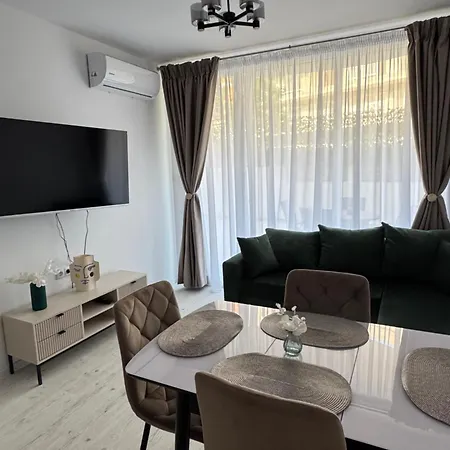 Апартаменти Grand Luxury With Sea View Светий Влас